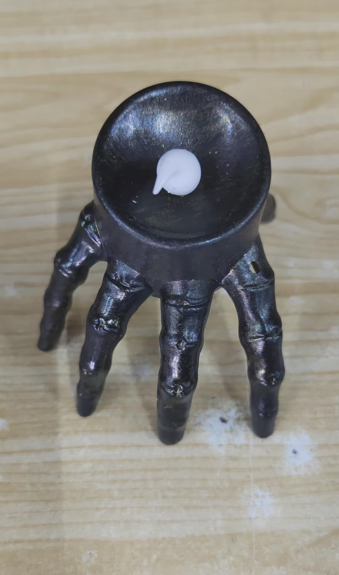 Lhrmh Halloween Decor - Spooky Skeleton Hand Flameless Candle Lamp for Haunted House and Party Settings